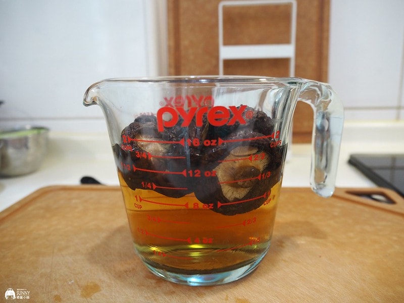 廚房好物推薦|【美國康寧 Pyrex】耐熱玻璃單耳量杯,廚房必備超強單品,可進烤箱/微波爐/洗碗機 - 第10張圖 P1010047