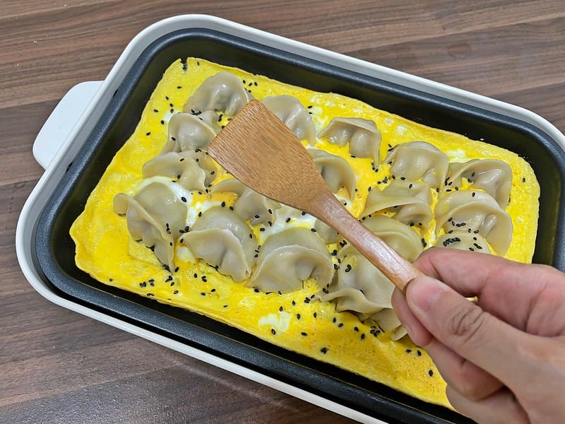 水餃推薦｜萬萬兩 愛吃餃｜抱蛋蒸餃