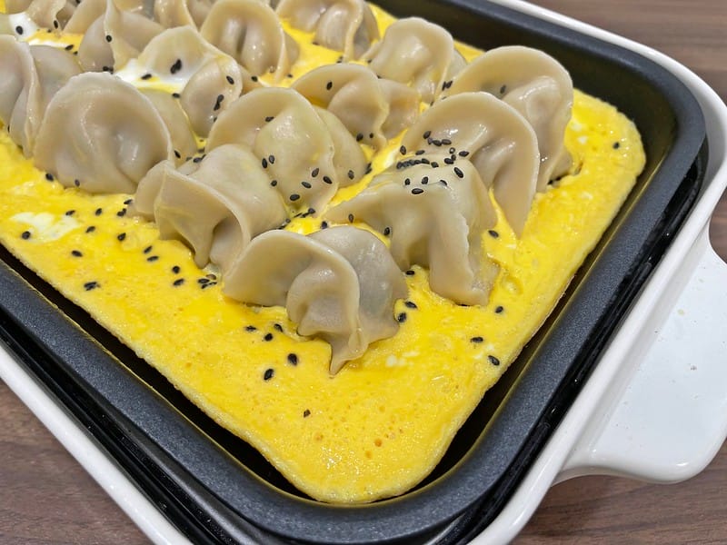 水餃推薦｜萬萬兩 愛吃餃｜抱蛋蒸餃