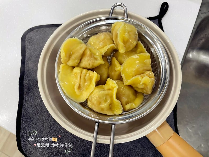 水餃推薦｜萬萬兩 愛吃餃
