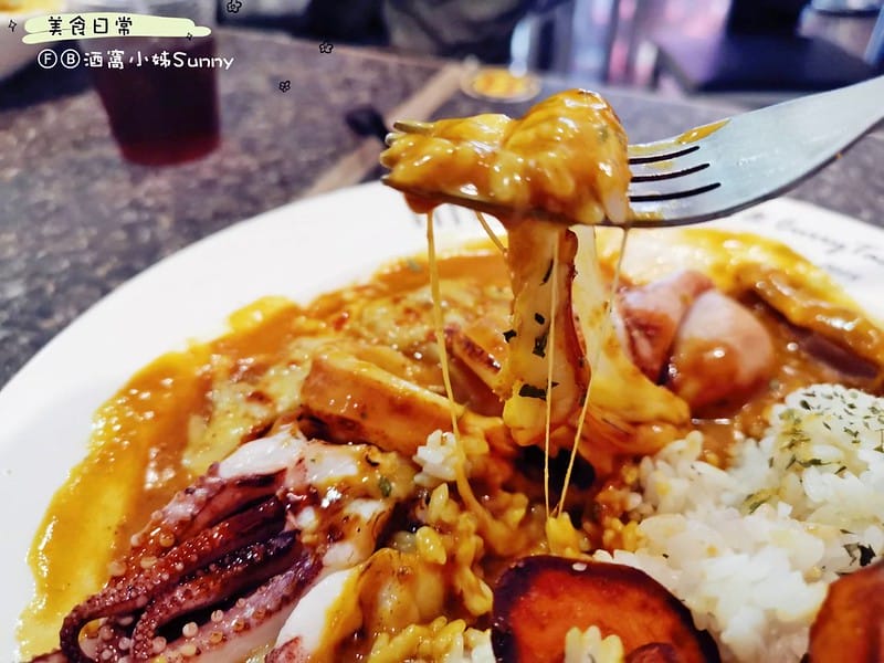 酒窩小姊吃虎尾｜虎尾美食 墨魚廚房 PASTACO&CURRYTACO｜雲林虎尾總店 ｜手作咖哩飯 牛排 炸物專賣 人和食緣