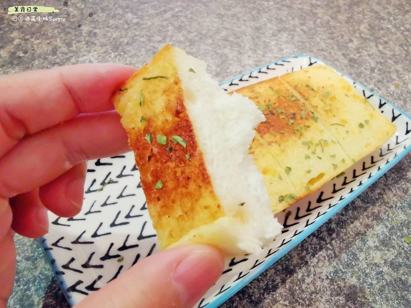 酒窩小姊吃虎尾虎尾美食 墨魚廚房 PASTACO&CURRYTACO雲林虎尾總店 手作咖哩飯 牛排 炸物專賣 人和食緣