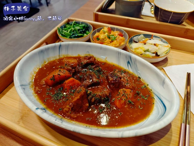 朴子美食ₓ簡。不簡單(簡餐/義式料理/鍋物)