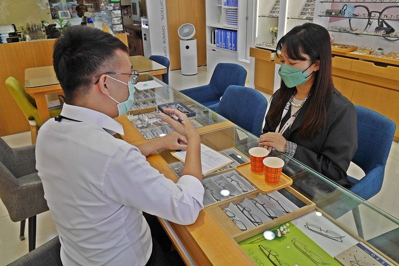 配鏡日常台南大灣眼鏡行推薦 德恩堂配鏡心得