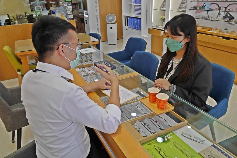 配鏡日常｜台南大灣眼鏡行推薦 德恩堂配鏡心得