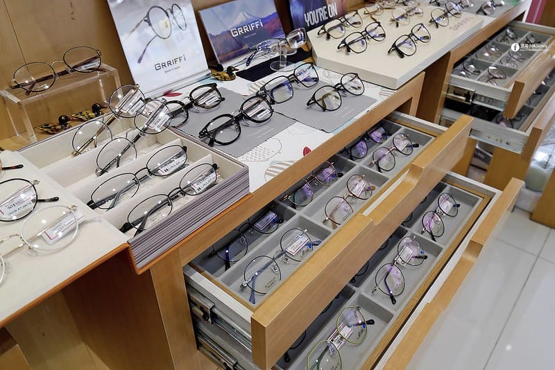 配鏡日常｜台南大灣眼鏡行推薦 德恩堂配鏡心得