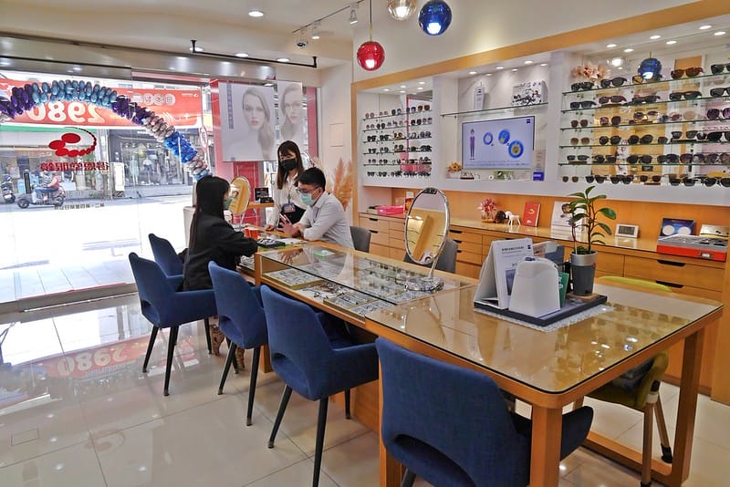 配鏡日常｜台南大灣眼鏡行推薦 德恩堂配鏡心得