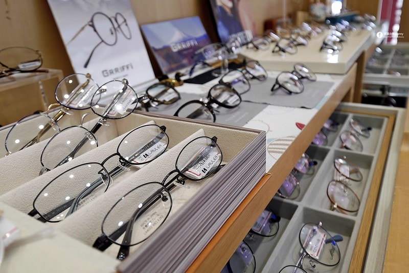 配鏡日常台南大灣眼鏡行推薦 德恩堂配鏡心得