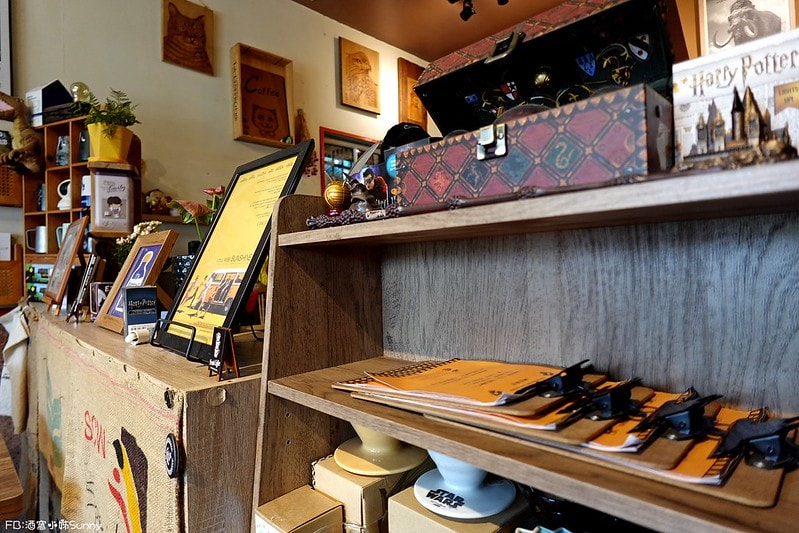 鹿草美食酒窩小姊sunny in 幕後咖啡