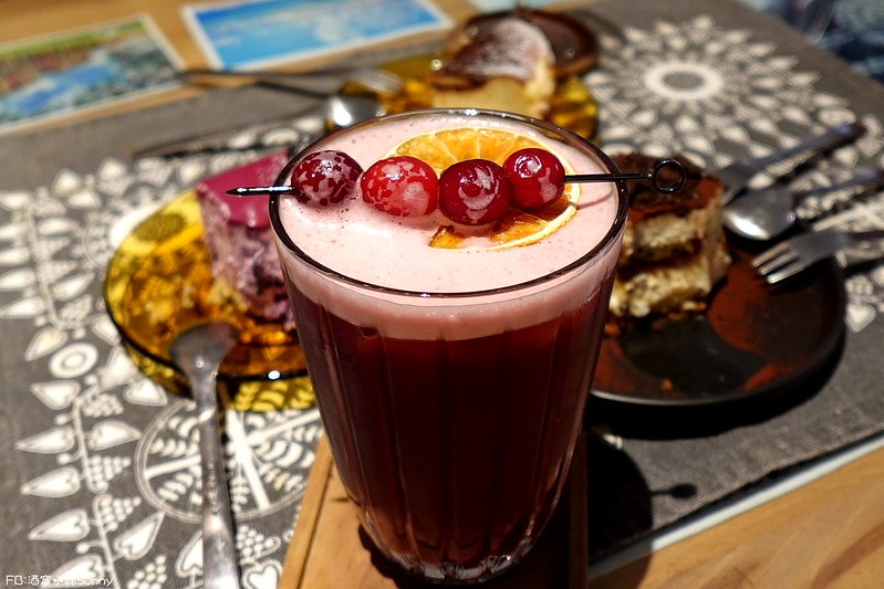 鹿草美食酒窩小姊sunny in 幕後咖啡