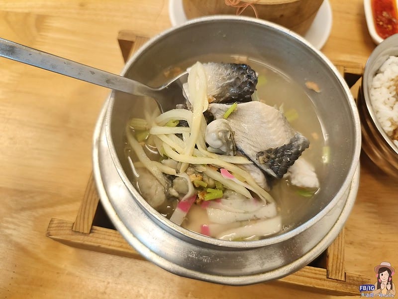 台南美食｜小二月飯湯｜獨享迷你海鮮塔