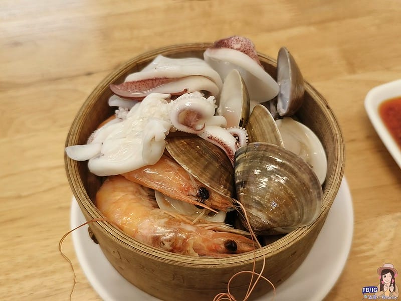 台南美食｜小二月飯湯｜獨享迷你海鮮塔