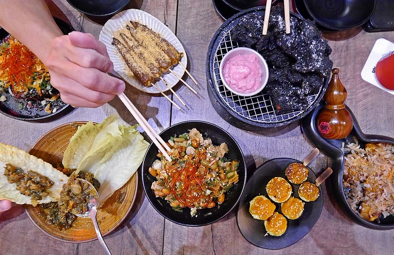 嘉義美食嘉義居酒屋燒烤店-碳少年,Google評價4.2顆星