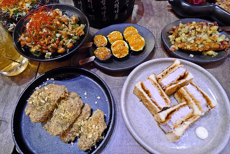 嘉義美食嘉義居酒屋燒烤店-碳少年,Google評價4.2顆星