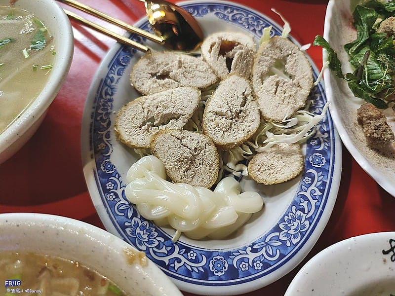 嘉義美食｜嘉義人氣肉粥,金馬肉粥