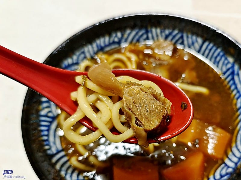 宅配美食 緊來酸 酸菜快樂豬 團購