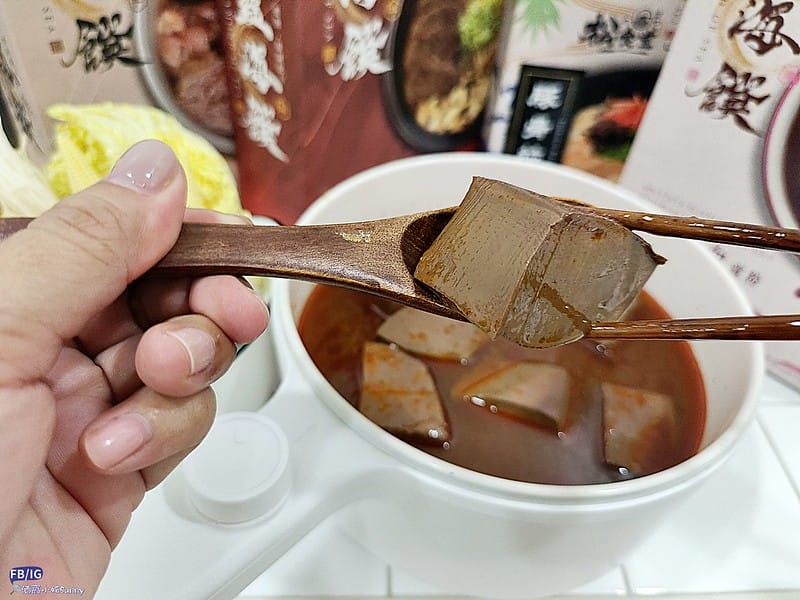 宅配美食｜團購必買－藍海饌diamond of sea，跟現煮的一樣好吃-常溫牛肉麵，麻辣鴨血，清燉排骨