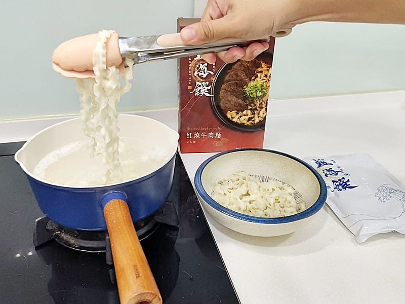 宅配美食｜團購必買－藍海饌diamond of sea，跟現煮的一樣好吃-常溫牛肉麵，麻辣鴨血，清燉排骨