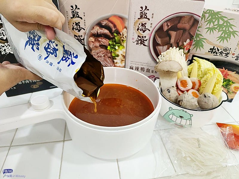 宅配美食｜團購必買－藍海饌diamond of sea，跟現煮的一樣好吃-常溫牛肉麵，麻辣鴨血，清燉排骨