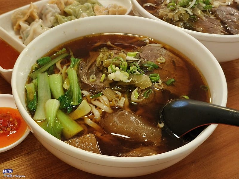 台東美食｜東鼎牛肉麵館