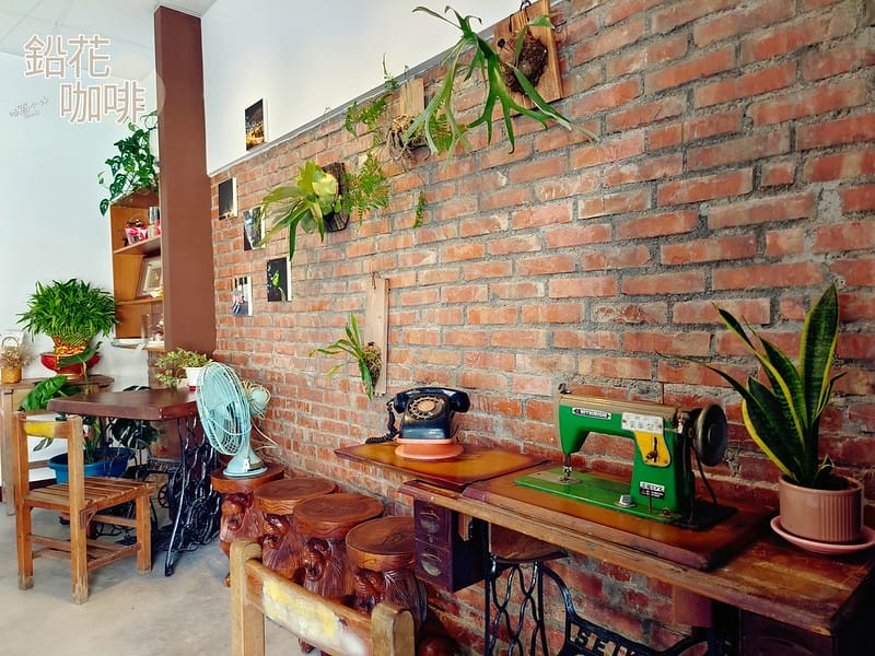 隱藏在鄉村裡の鉛花咖啡