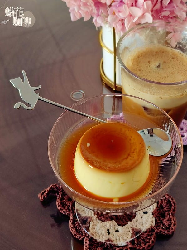 隱藏在鄉村裡の鉛花咖啡