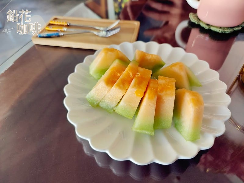 隱藏在鄉村裡の鉛花咖啡