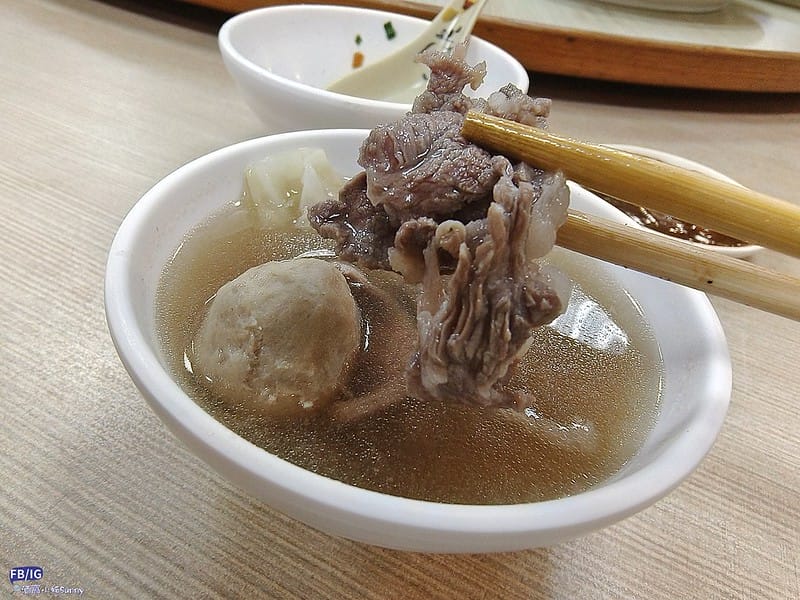 岡山羊肉爐推薦｜岡山一絕．源坐羊肉,分享正確吃法