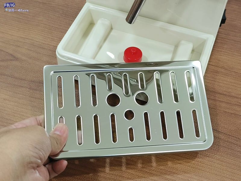 開箱&團購｜最適合新手的第一台咖啡機- KINYO半自動義式奶泡咖啡機(CMH-7930)只要26XX元