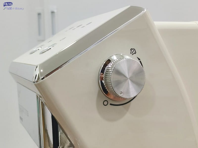 開箱&團購｜最適合新手的第一台咖啡機- KINYO半自動義式奶泡咖啡機(CMH-7930)只要26XX元