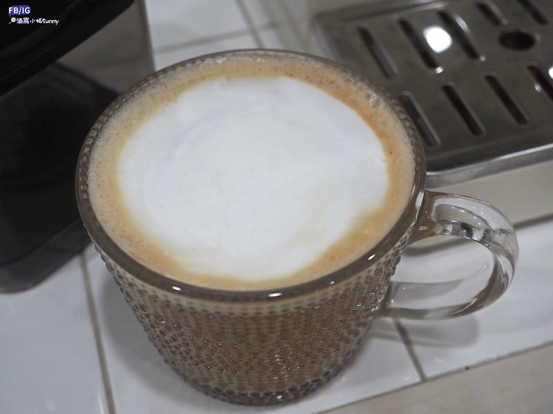 開箱&團購｜最適合新手的第一台咖啡機- KINYO半自動義式奶泡咖啡機(CMH-7930)只要26XX元