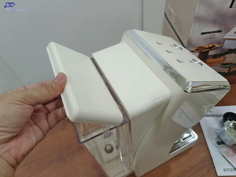 開箱&團購｜最適合新手的第一台咖啡機- KINYO半自動義式奶泡咖啡機(CMH-7930)只要26XX元