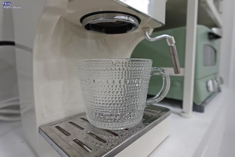 開箱&團購｜最適合新手的第一台咖啡機- KINYO半自動義式奶泡咖啡機(CMH-7930)只要26XX元