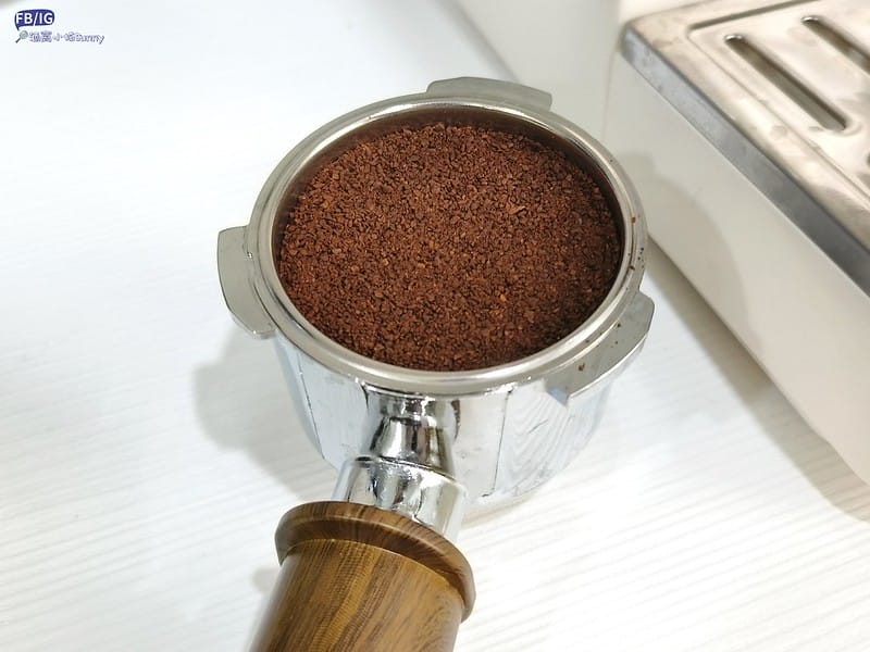 開箱&團購｜最適合新手的第一台咖啡機- KINYO半自動義式奶泡咖啡機(CMH-7930)只要26XX元