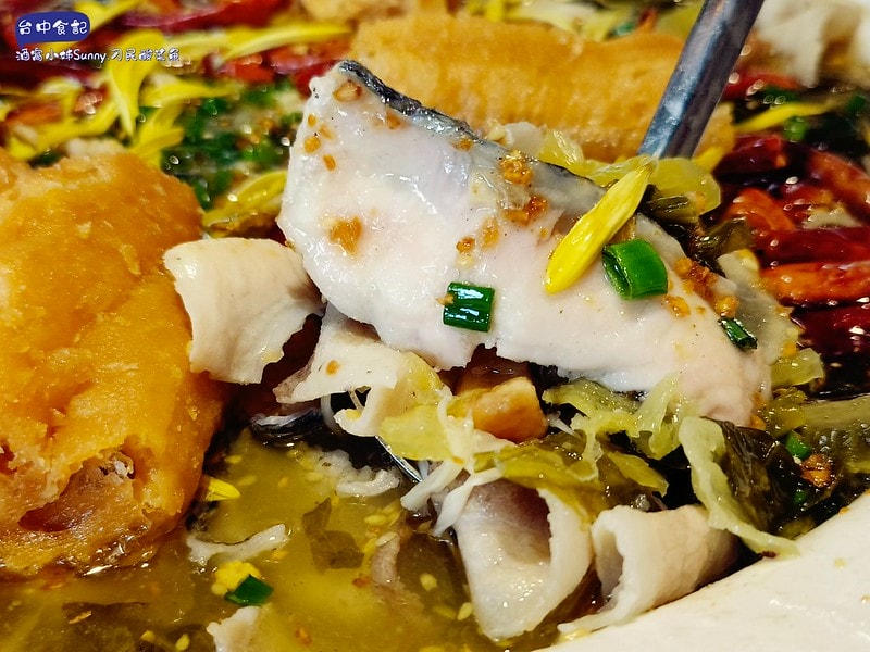 台中美食台中人氣美食-刁民酸菜魚,Google評價4.4顆星