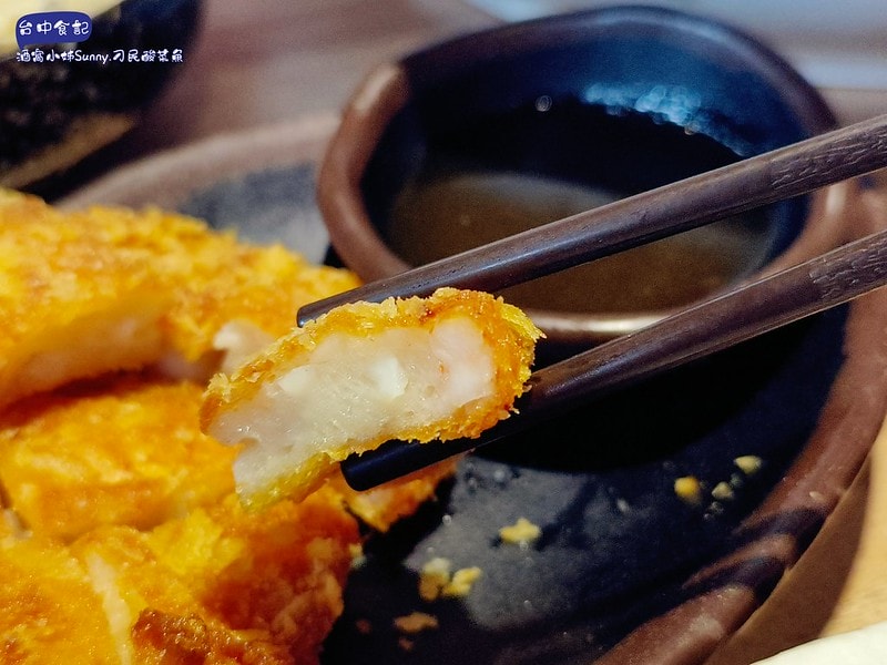 台中美食台中人氣美食-刁民酸菜魚,Google評價4.4顆星