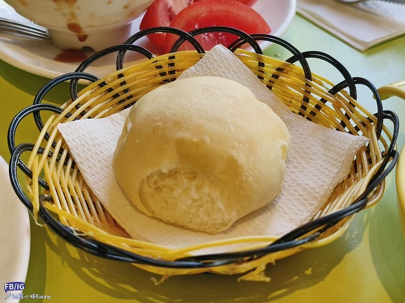 高雄岡山美食｜不是排餐厲害,真正厲害的是菜色澎湃的自助吧吃到飽,推薦全家牛排館