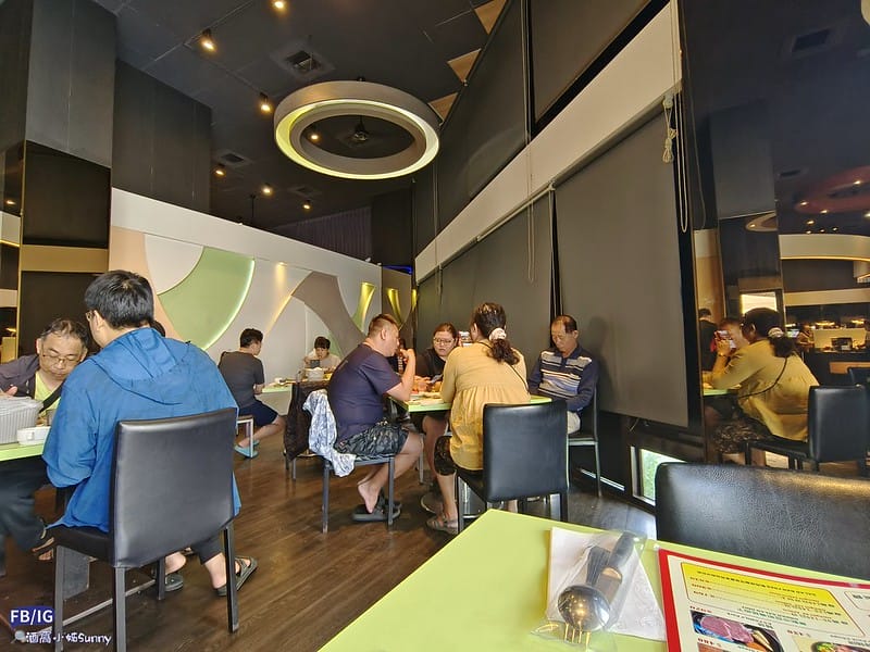 高雄岡山美食｜不是排餐厲害,真正厲害的是菜色澎湃的自助吧吃到飽,推薦全家牛排館