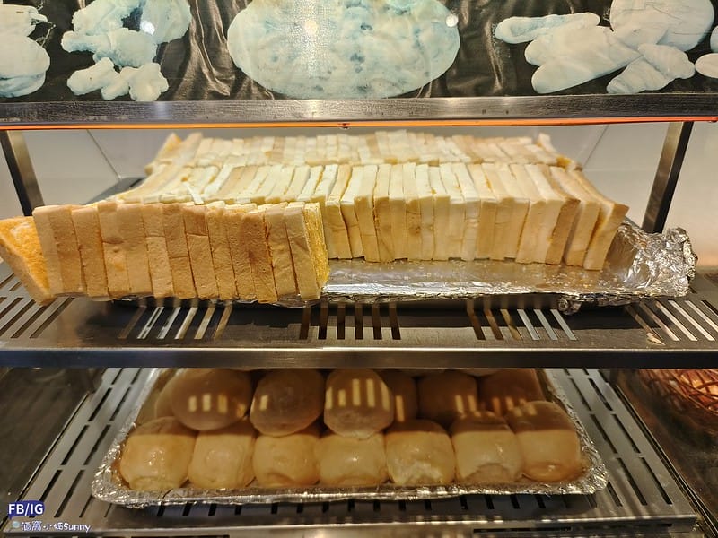 高雄岡山美食｜不是排餐厲害,真正厲害的是菜色澎湃的自助吧吃到飽,推薦全家牛排館