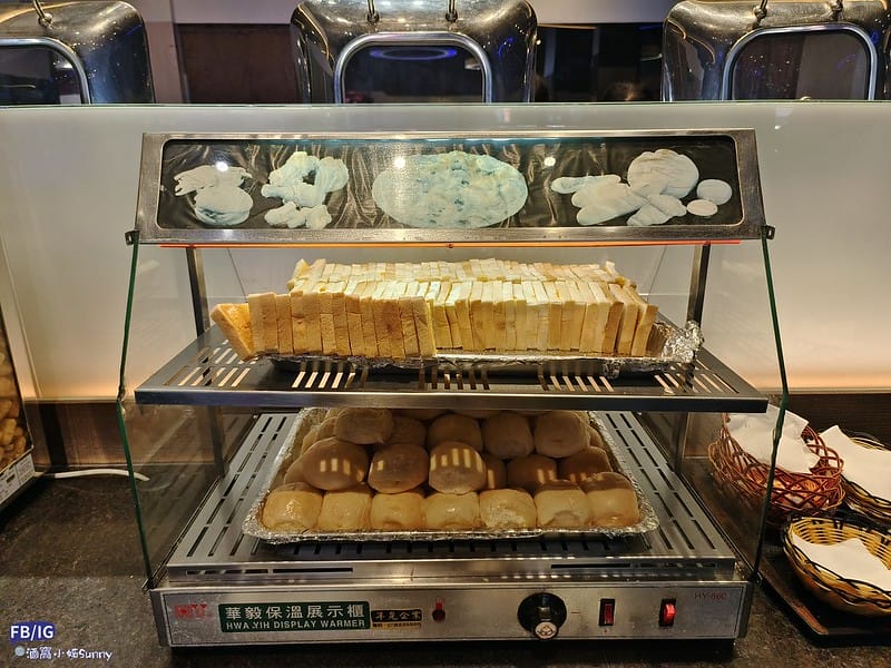 高雄岡山美食｜不是排餐厲害,真正厲害的是菜色澎湃的自助吧吃到飽,推薦全家牛排館