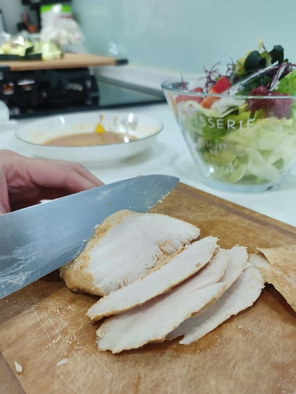 酒窩小姊Sunny晴天的角落 x 餐桌溫度 果木小薰雞胸&雞腿排 嚴選冷凍團