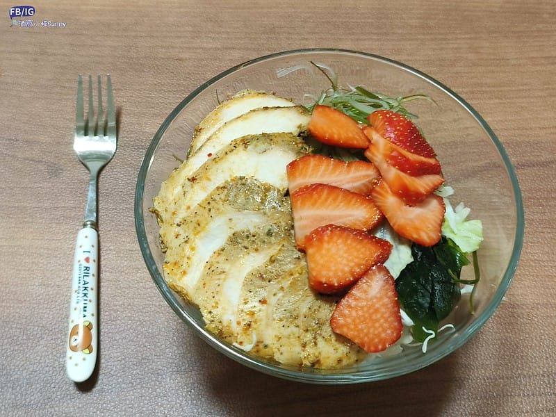 酒窩小姊Sunny晴天的角落 x 餐桌溫度 果木小薰雞胸&雞腿排 嚴選冷凍團