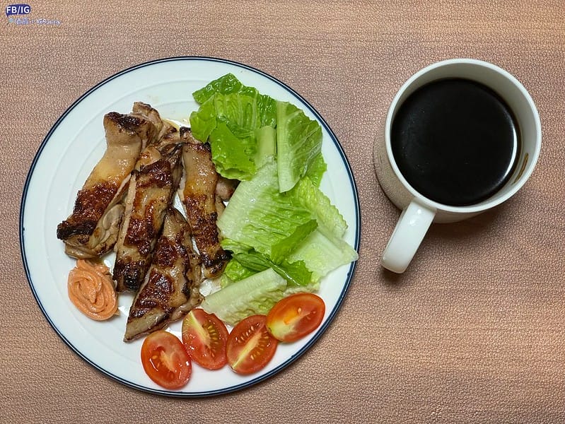 酒窩小姊Sunny晴天的角落 x 餐桌溫度 果木小薰雞胸&雞腿排 嚴選冷凍團