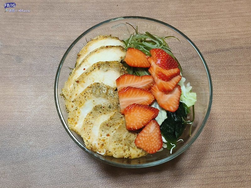 酒窩小姊Sunny晴天的角落 x 餐桌溫度 果木小薰雞胸&雞腿排 嚴選冷凍團