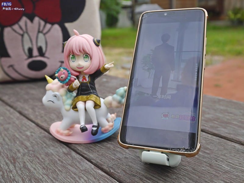 開箱｜超熱門的太空艙口袋行動電源,團購價只要990元,究竟該勸敗?還是勸退呢? MOZTECH® 太空艙 輕巧多功能口袋行動電源