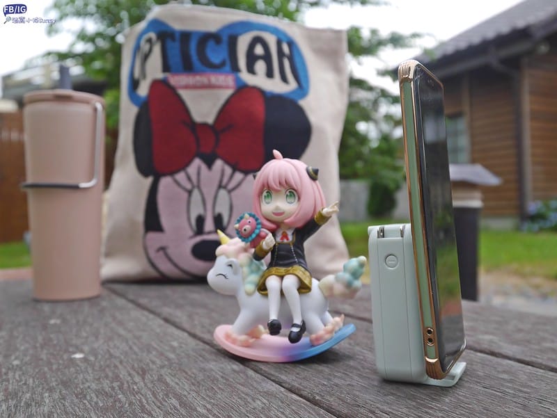 開箱｜超熱門的太空艙口袋行動電源,團購價只要990元,究竟該勸敗?還是勸退呢? MOZTECH® 太空艙 輕巧多功能口袋行動電源