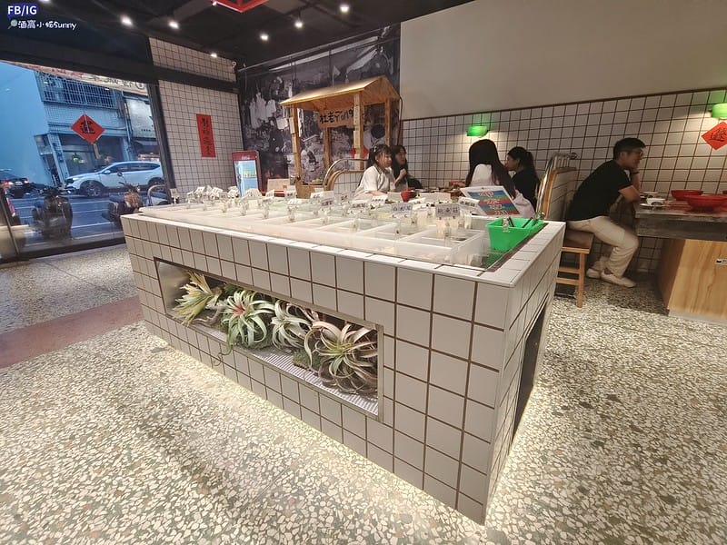 嘉義火鍋｜開箱-蔬盈市場火鍋,葷素皆有,自助吧吃到飽(嘉義民生門市)