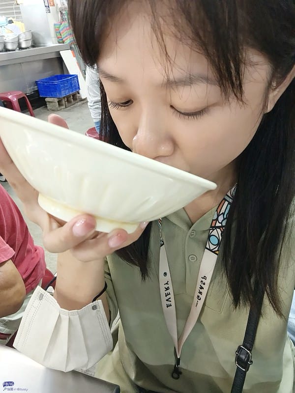 嘉義美食｜東市場8家必吃人氣美食,王家祖傳本產牛肉湯,阿富網絲肉捲,蕭家春捲