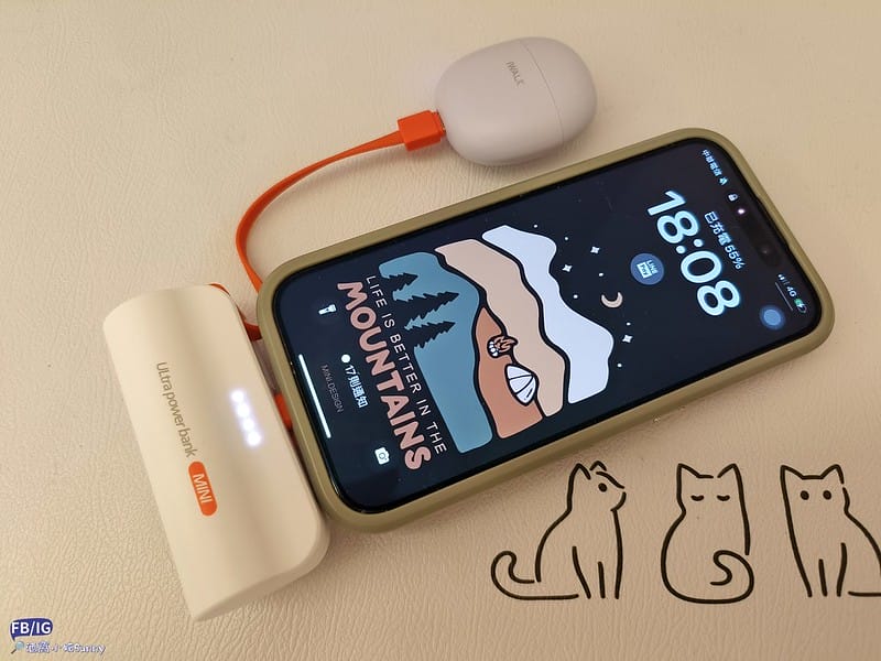 飛利浦PHILIPS行動電源團購｜PHILIPS 十合一自帶線行動電源⬊$1580＆PHILIPS 口袋行動電源⬊$519,一個就免運