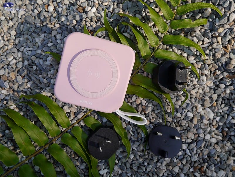 飛利浦PHILIPS行動電源團購｜PHILIPS 十合一自帶線行動電源⬊$1580＆PHILIPS 口袋行動電源⬊$519,一個就免運
